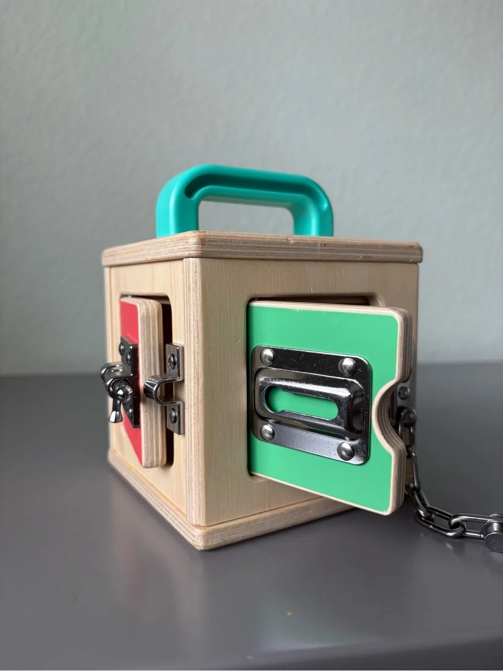 Lovevery Wooden Lock and Latch Learning Cube Montessori fine Motor Skills